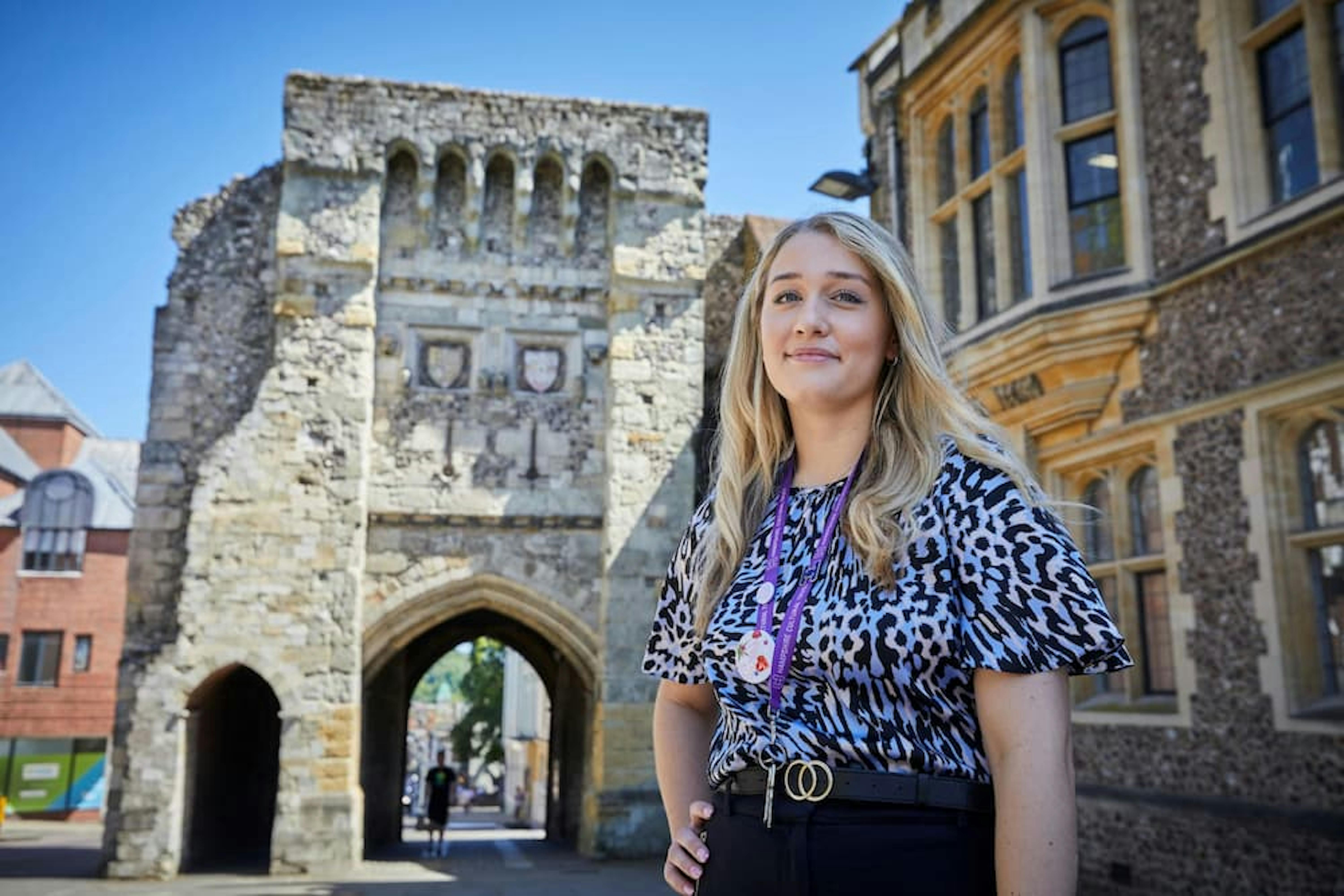 27d63dff 3c50 4c48 98b6 d228e13e2e5a Hampshire Cultural Trus employer 198+%282%29