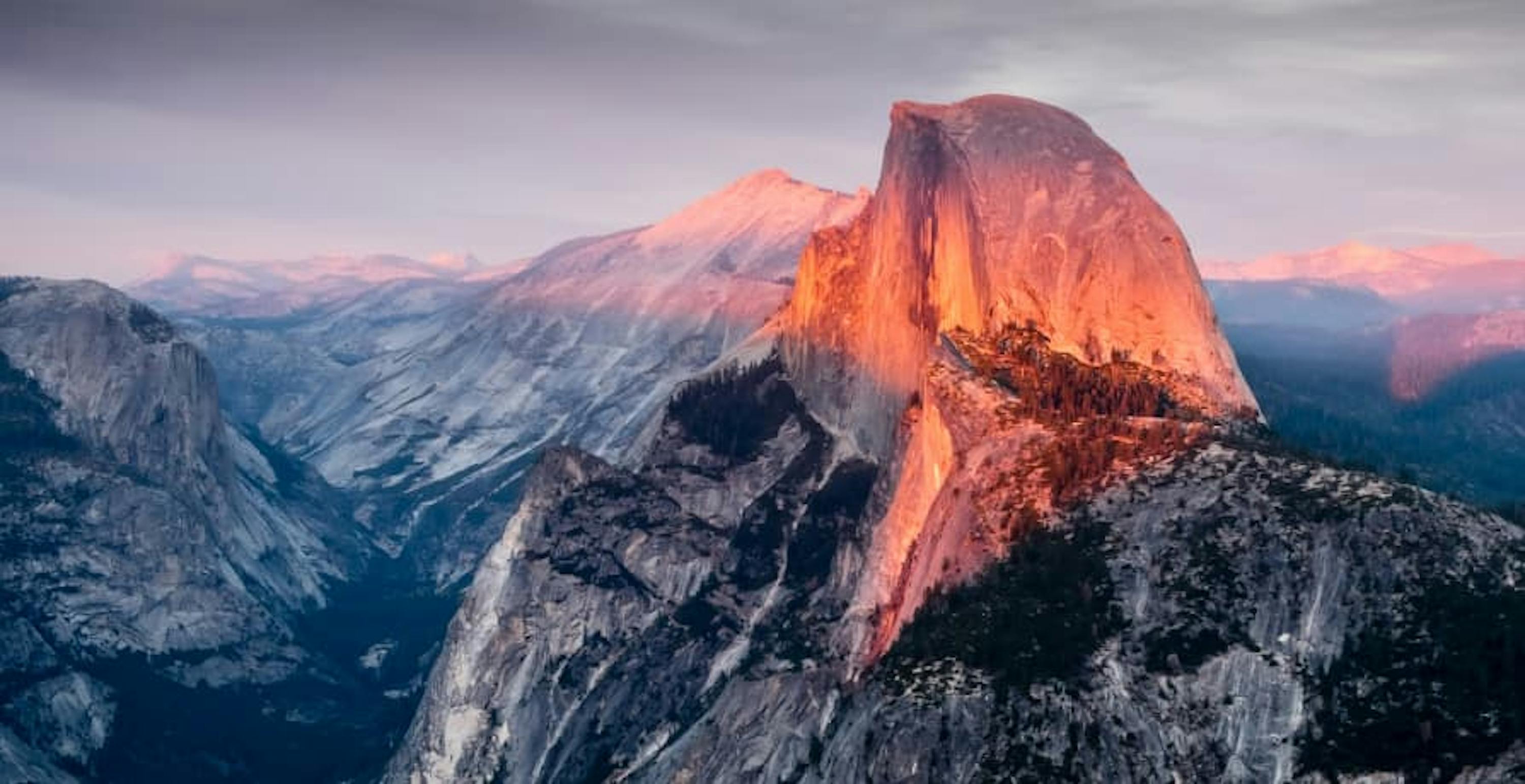 pink sunset mountains in california