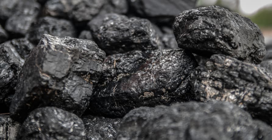 black rocks/coal
