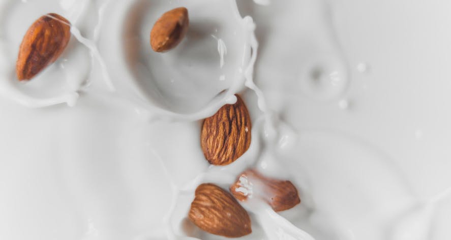 almonds in milk