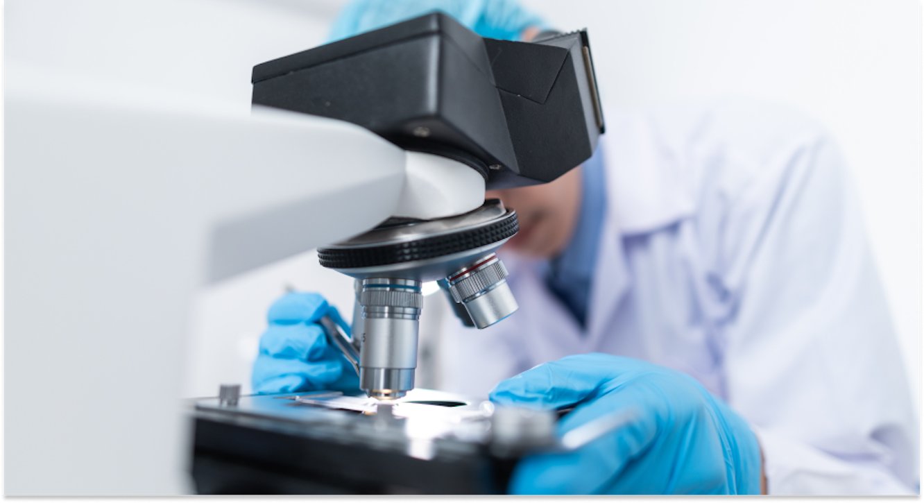 5e48c1e1 9f4b 4e33 89a7 b3520a2349d9 microscope