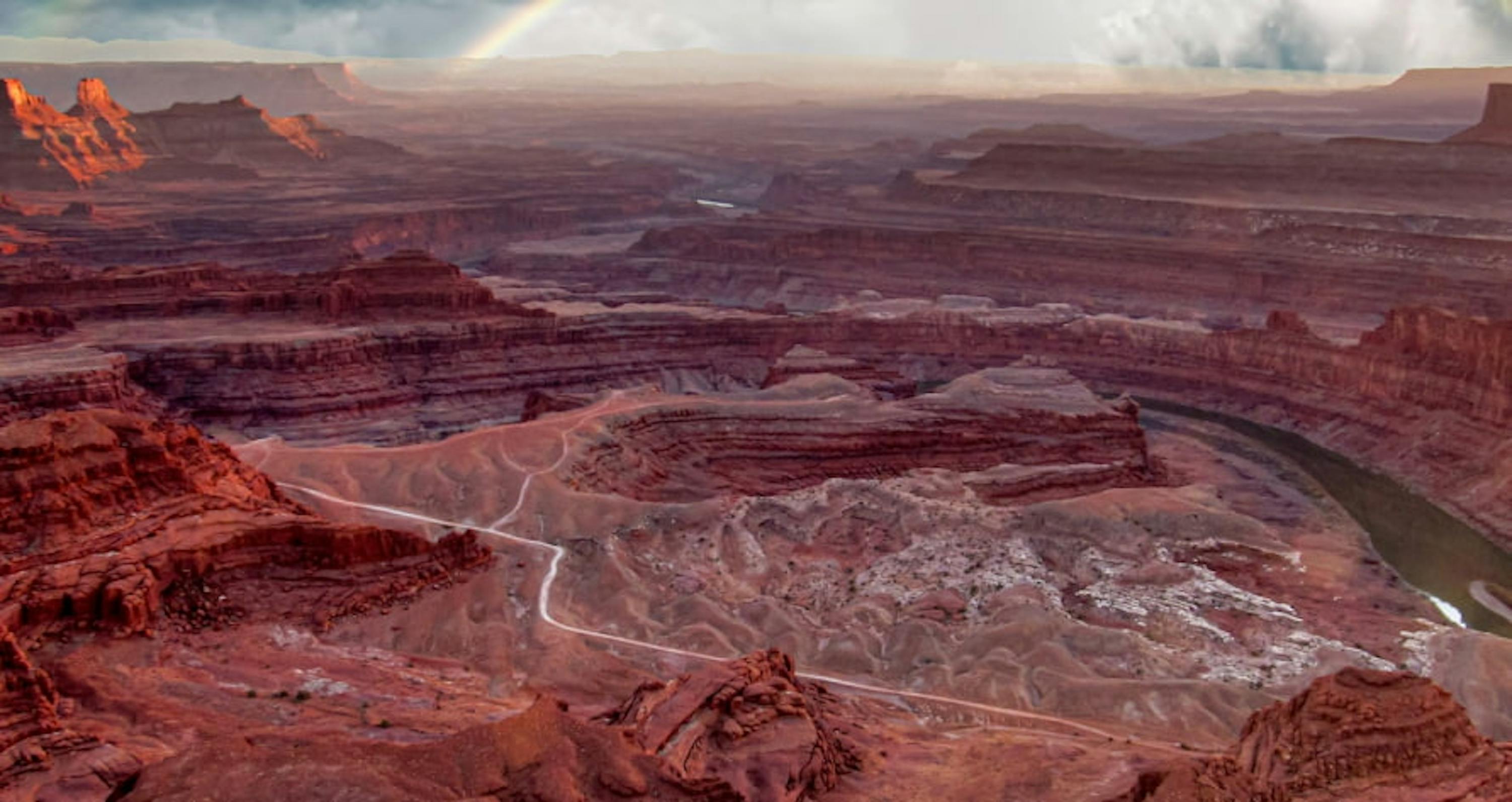 a view of a canyon