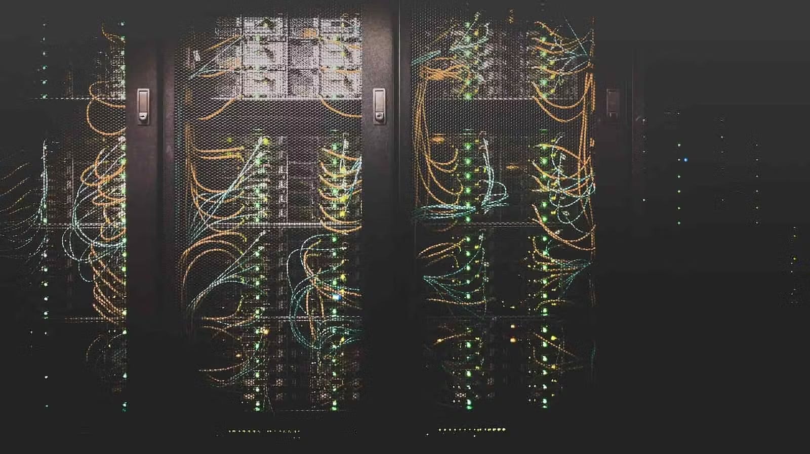 Cables ordinateurs data center