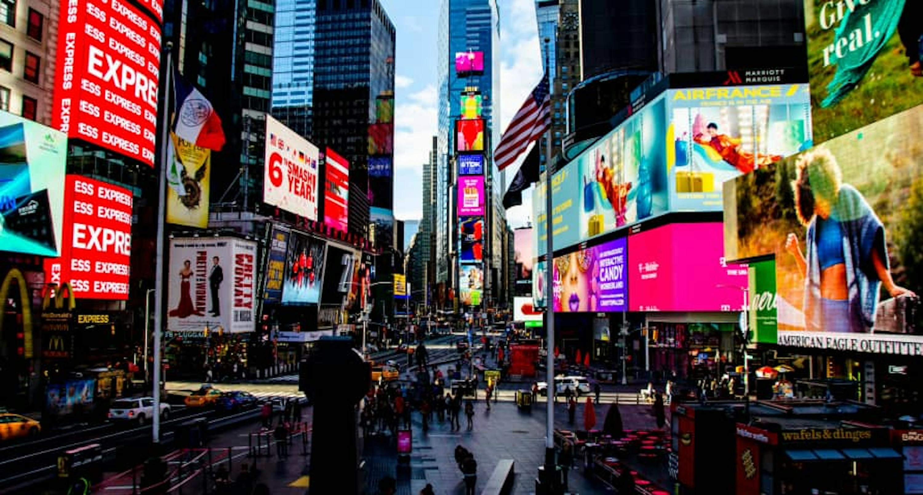 advertisments in times square nyc