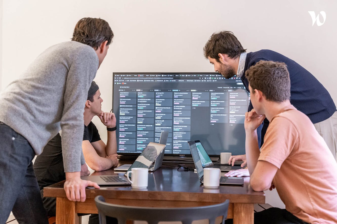 MzYwYWI2YWEtM2E4Yi00YTZkLWE5MzEtN2EzYjYwZDcyZDQ0 6232f79b68d15dc51569ce0c weekendr 2000 8 2