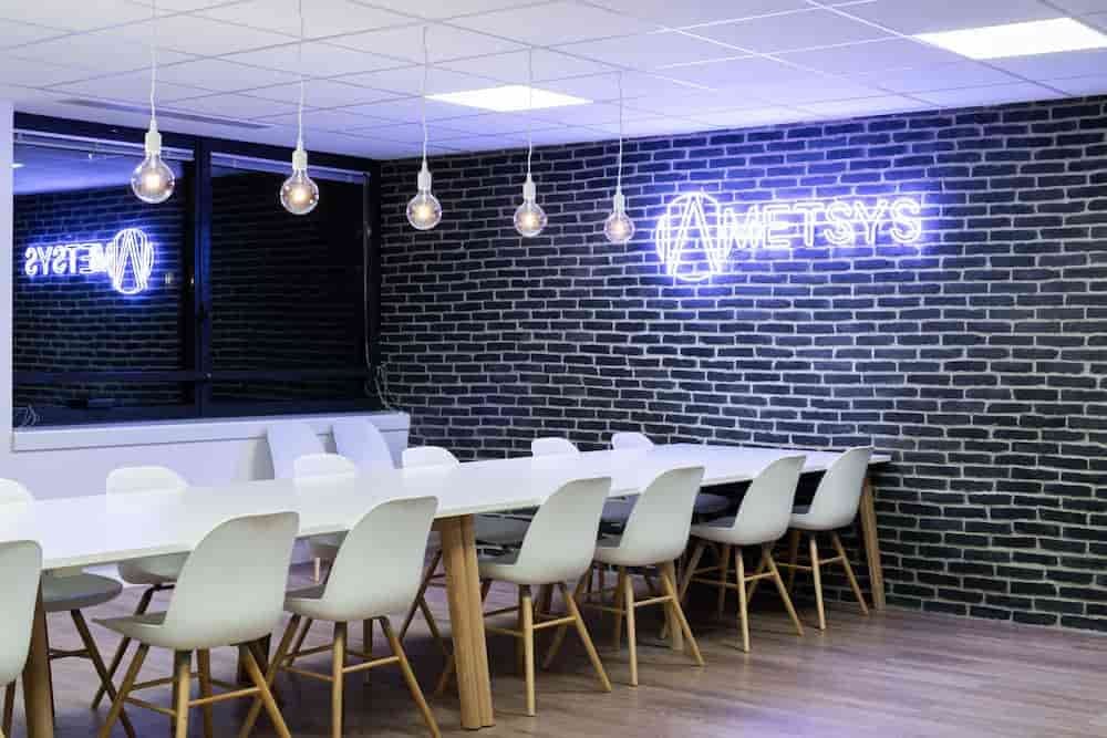 NThmZTFhYjAtZDU4NC00ODgyLWIwOGMtYTAyZWI4M2QxM2E1 633325d07b1b5a55cd1c2b56 global agencement metsys