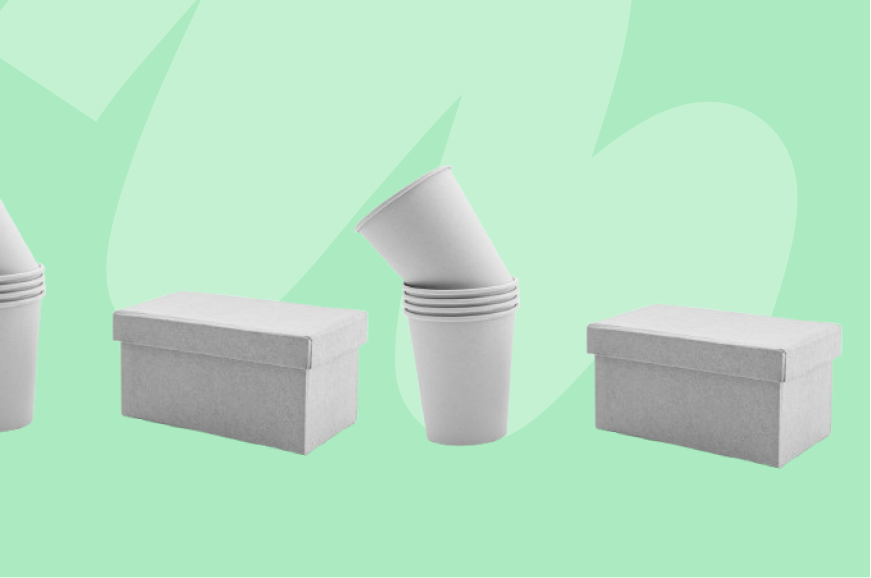 Boîtes en carton et gobelets