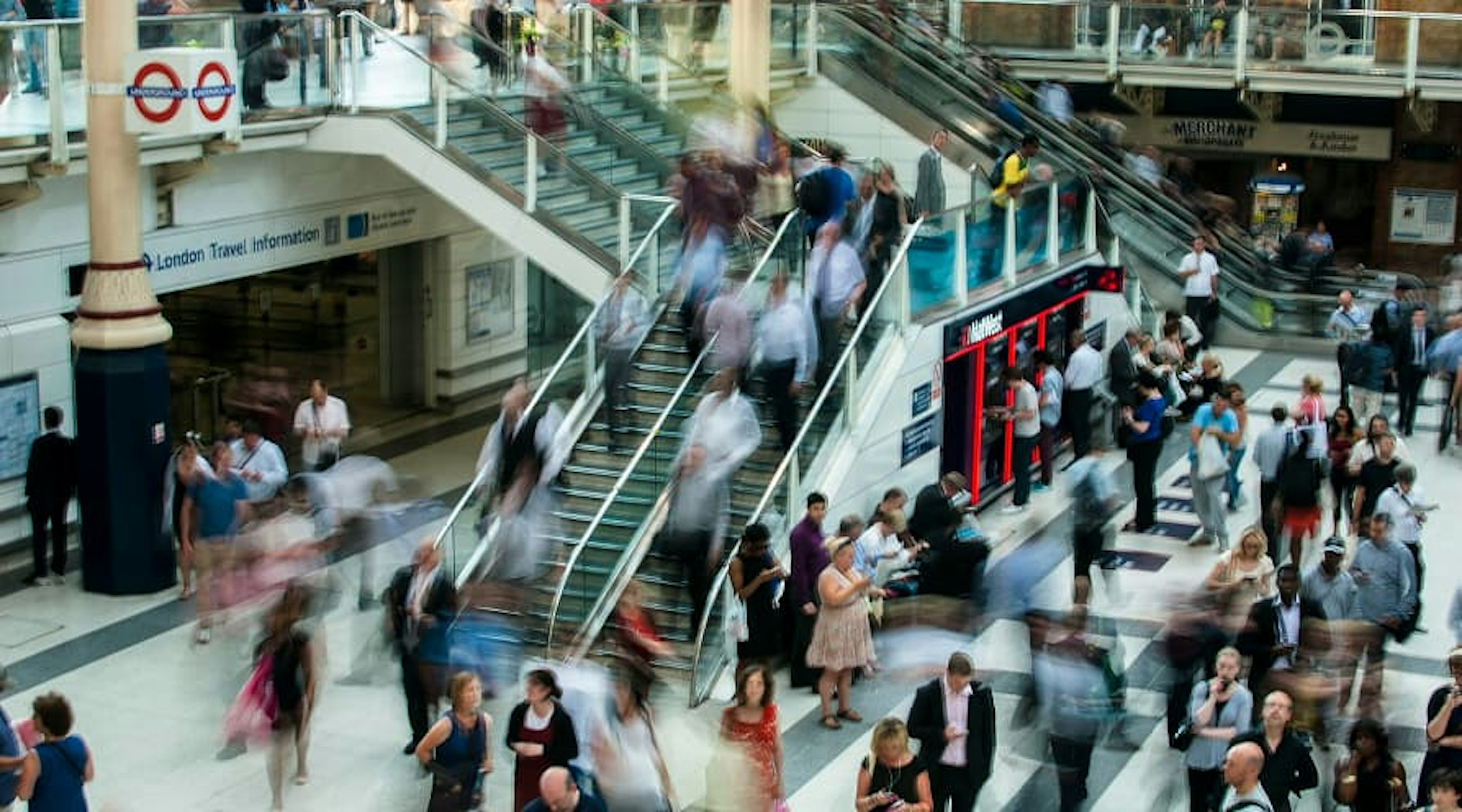 busy shopping mall