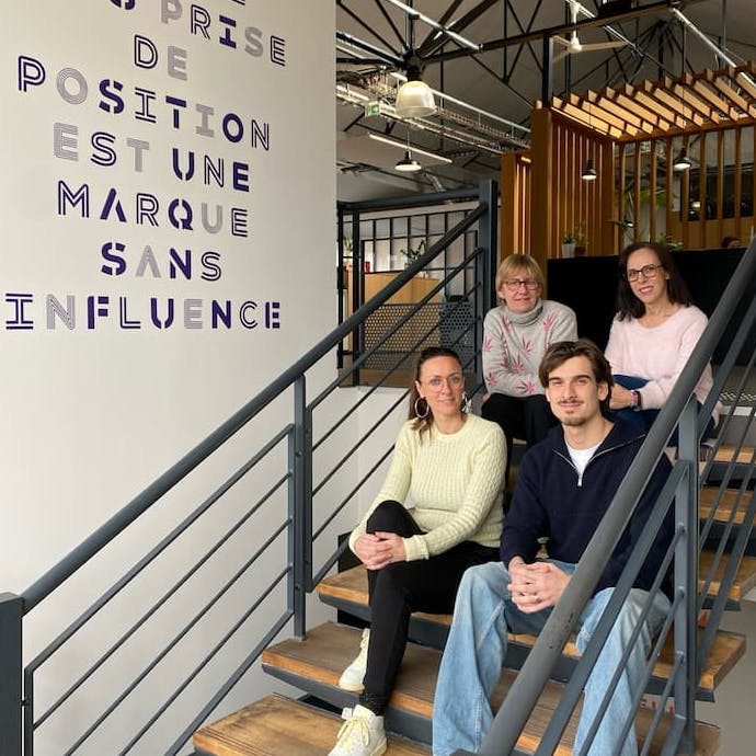 Z6XLi5bqstJ9 Vyd ImageGreenly 1