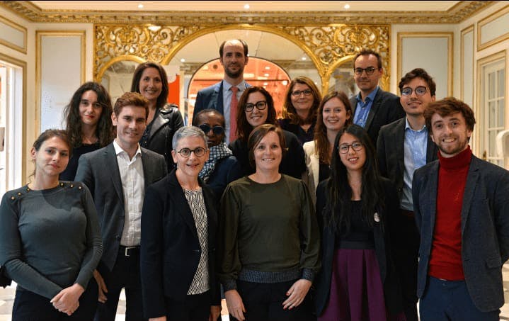 ZDhjNzg1OGUtNWYxNS00MDI5LWEyYjAtZjI2ZDRkNWQ2YWNk 6332cc141819107e1e5a5f2d fi team