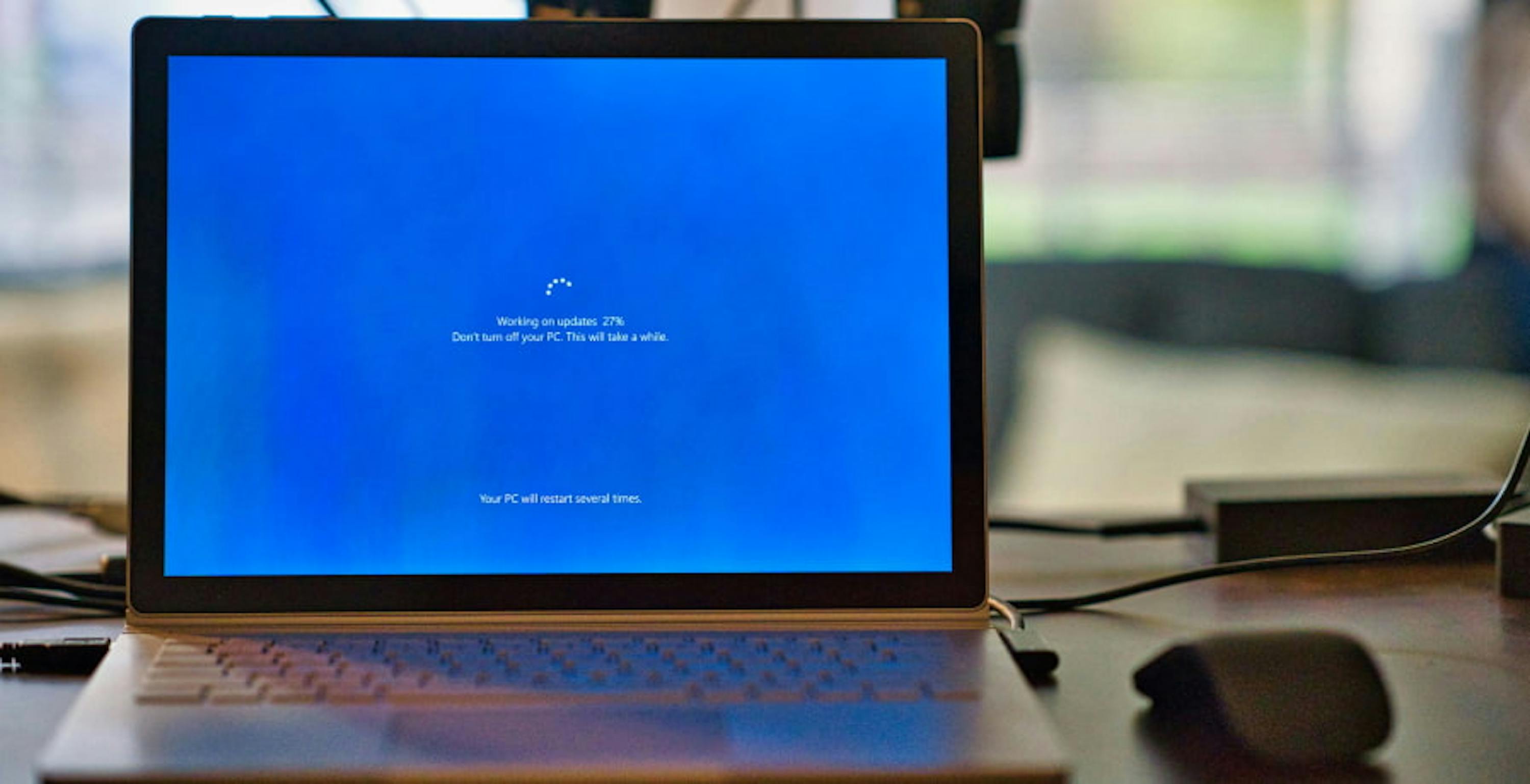 microsoft laptop loading page