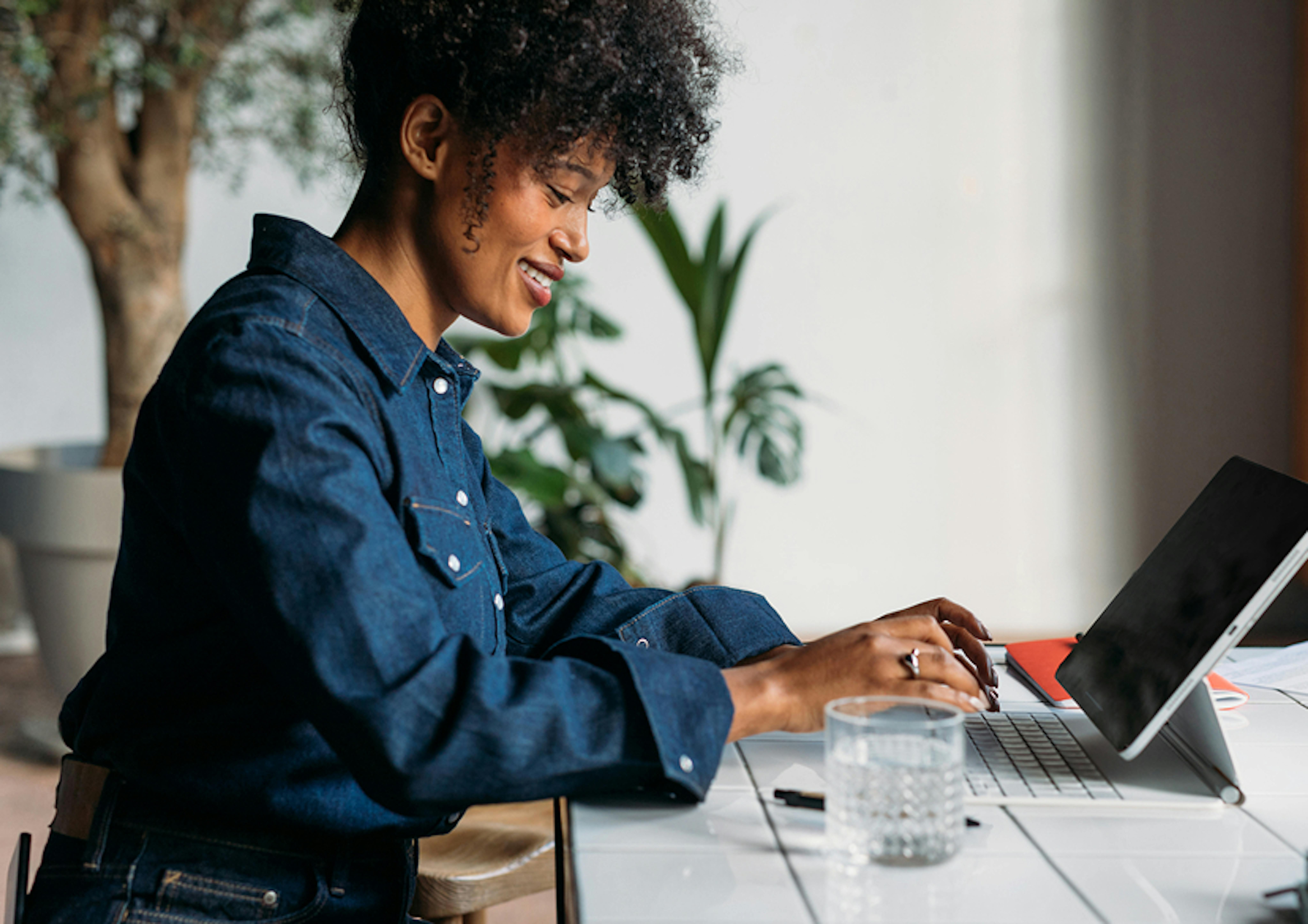 ANSy5J5xUNkB1FMQ Stocksy txp3c7a1ceaJP8400 Medium 6557172