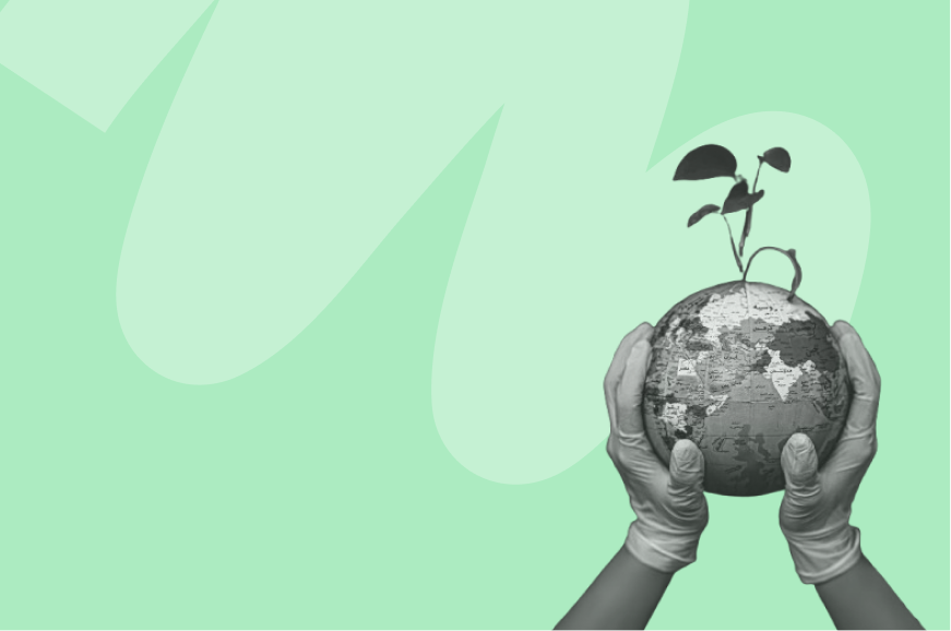 Mains tenant une planète Terre