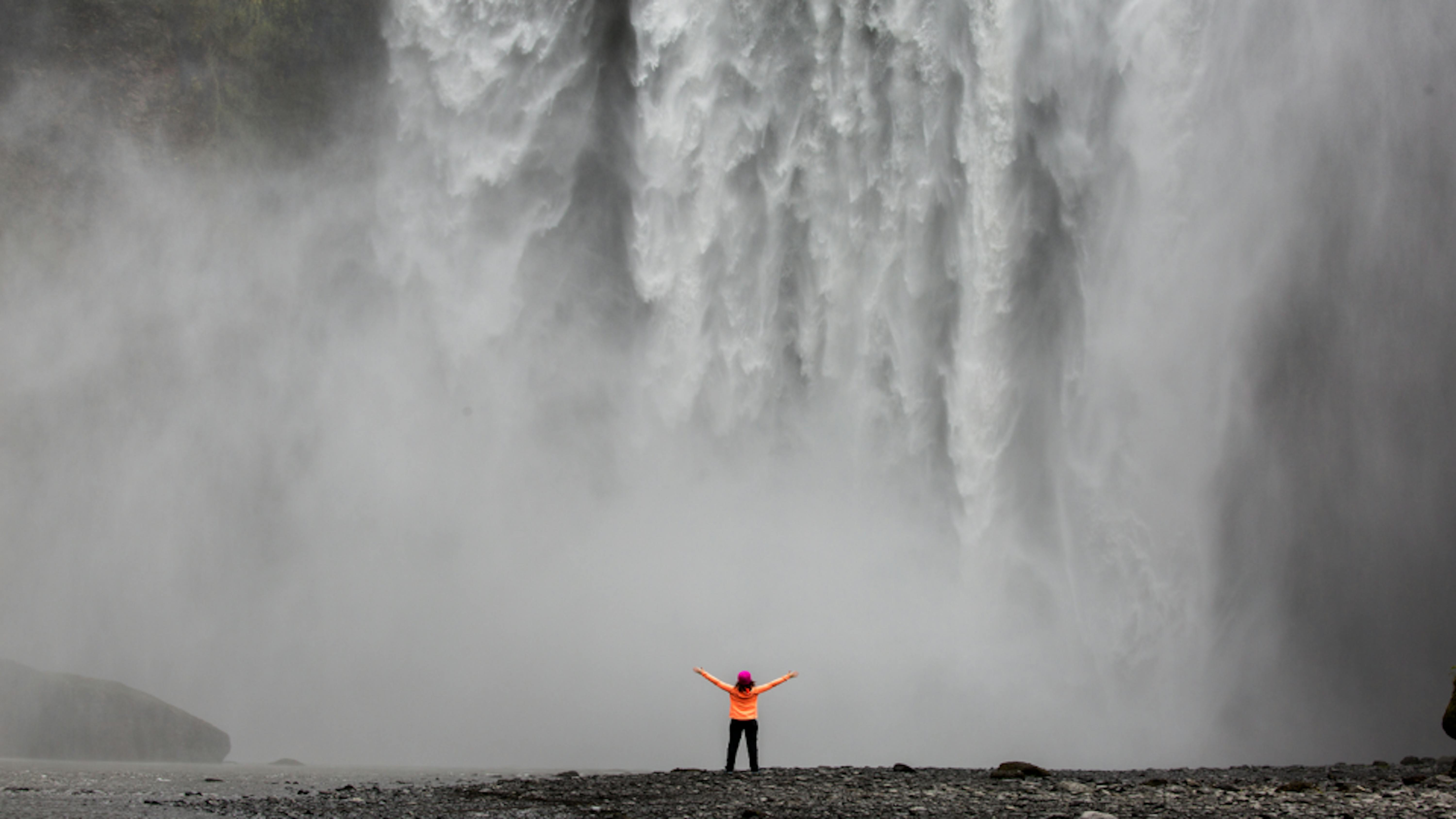 C340c1da 01cf 4c8a a28b 2b04989ec925 5ac33d42d24d Waterfall