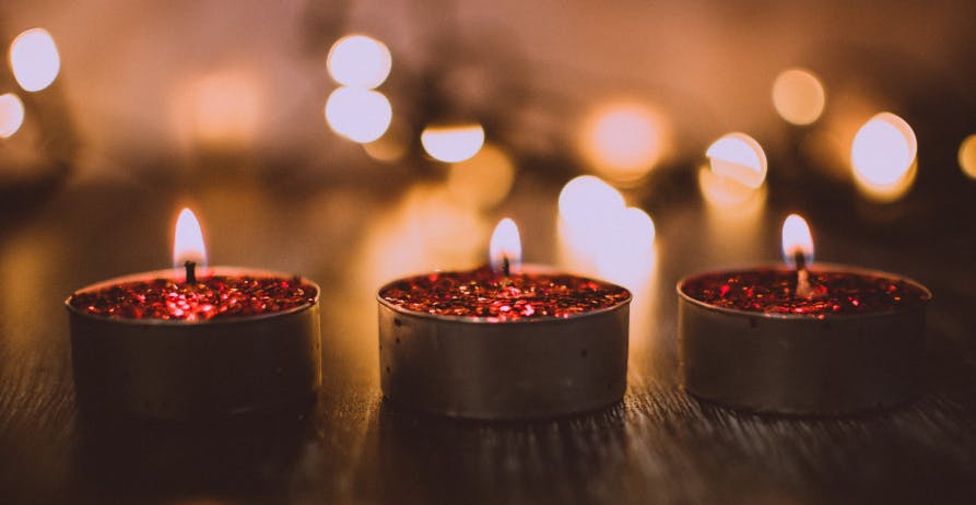 red candles
