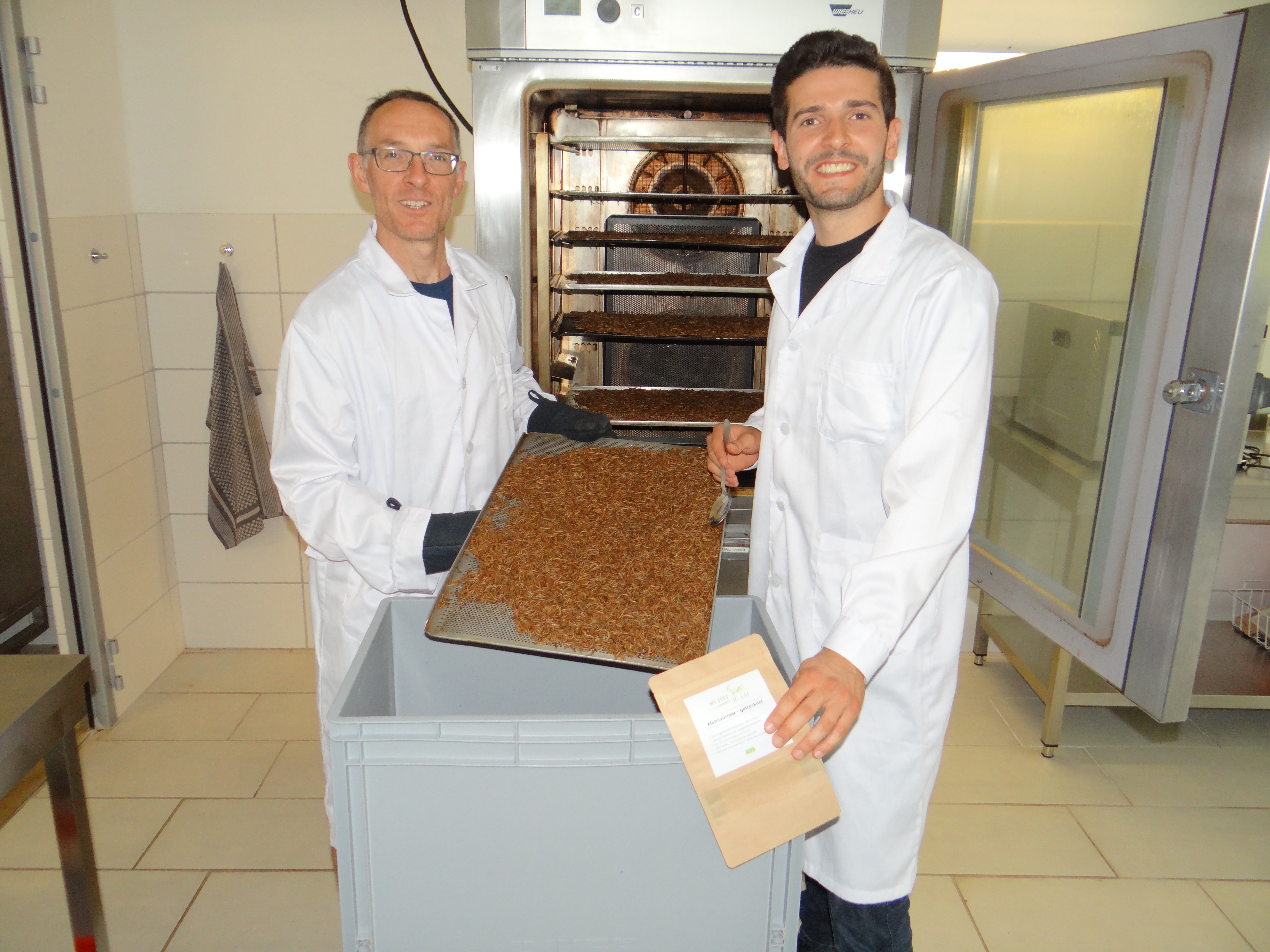 The founders of Catch-your-bug