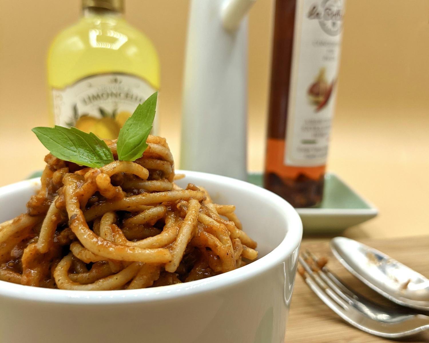 Spaghetti Bolognese with the sauce from Imago Insects