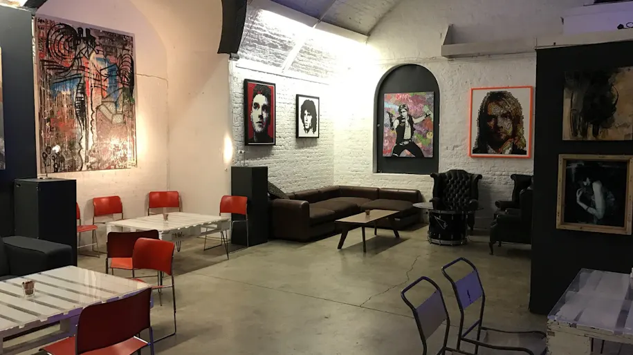 Underdog Gallery – London Bridge