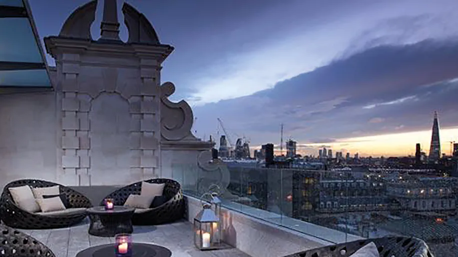 Radio Rooftop, Me London, The Strand