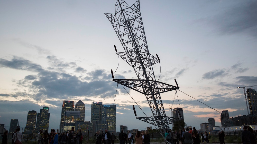 Alex Chinneck’s Bullet from a Shooting Star