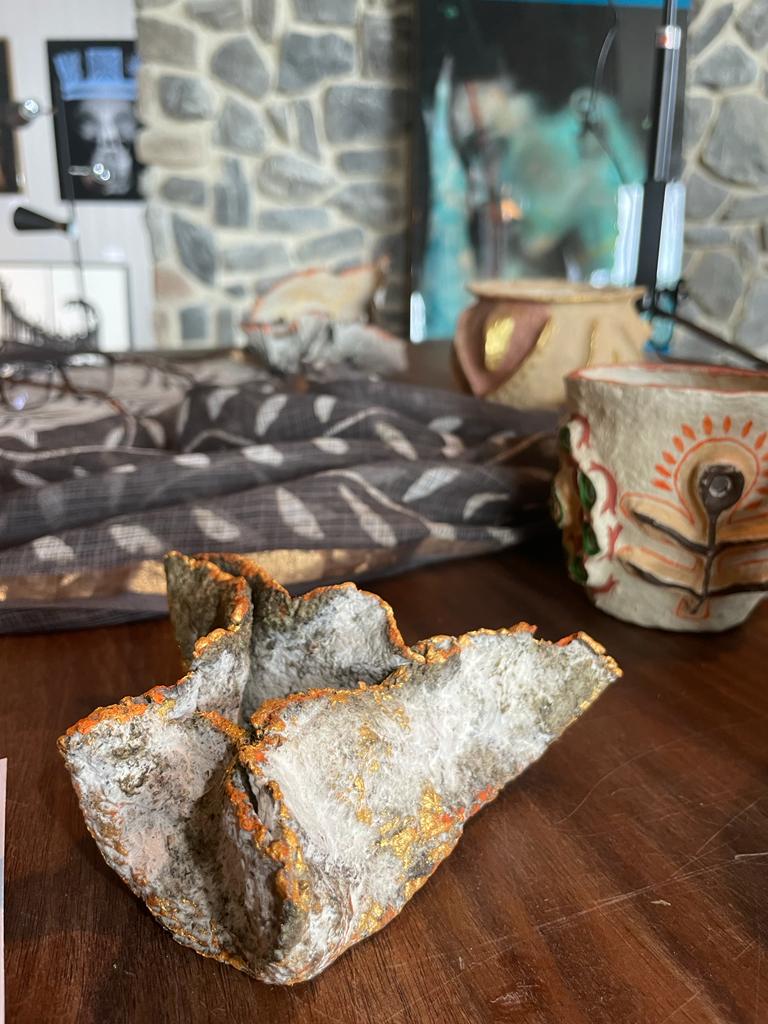 Pragya Kumar is a participatory artist exploring natural, sustainable materials