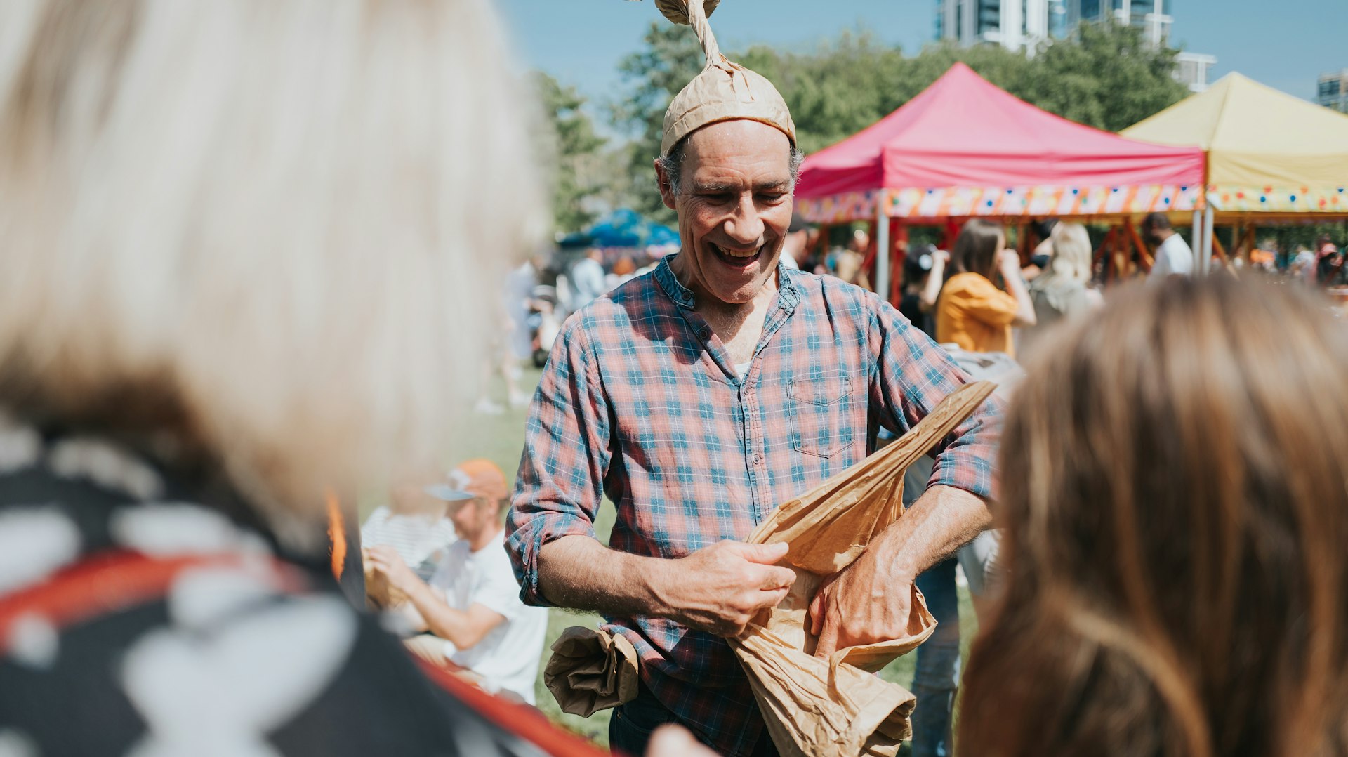 Chapeau Magique entertains the audience