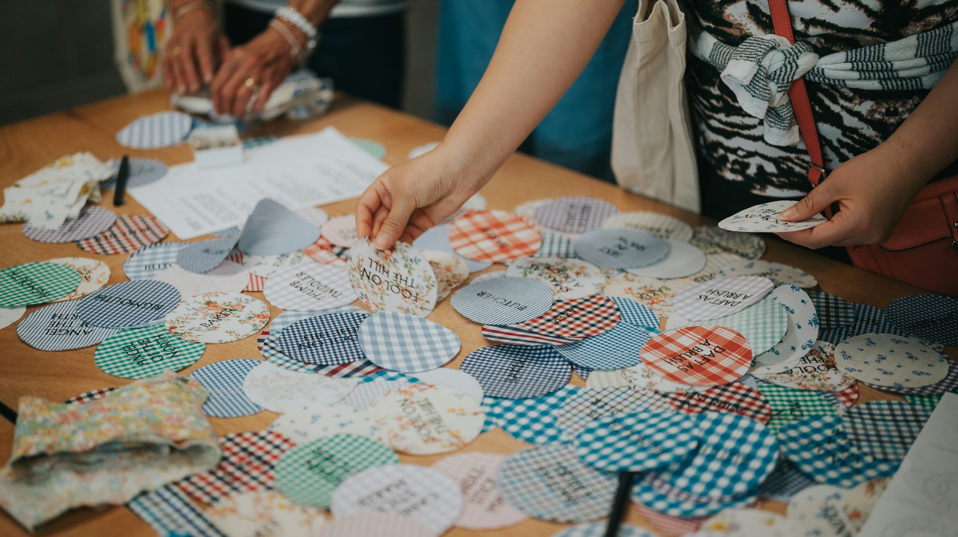 Rosette scattered on a table