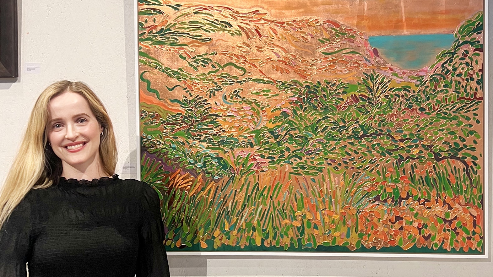 Anastasya Martynova is a multi-disciplinary artist, drawing inspiration from the hidden patterns of the natural world