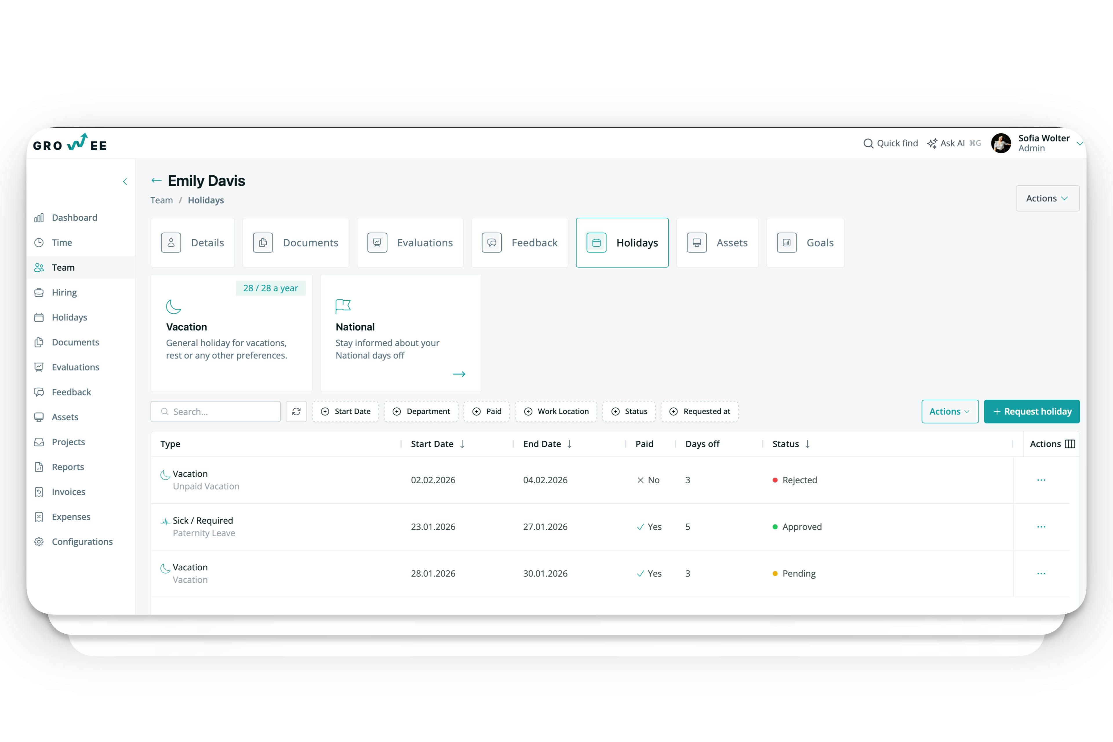 Real-Time Leave Balances & History Tracking