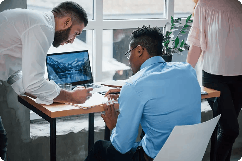 IT consultant providing cloud computing and cybersecurity solutions for growth