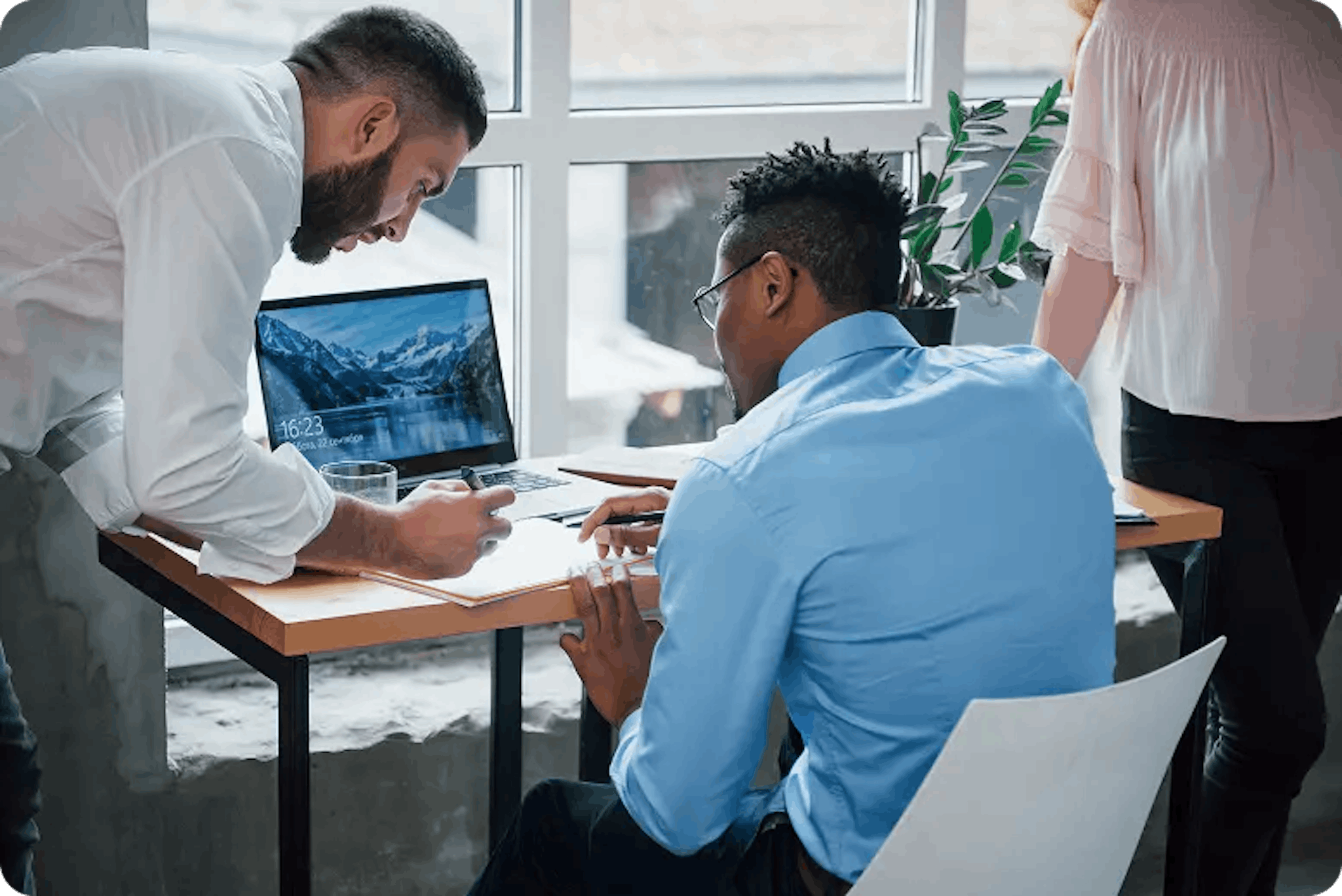 IT consultant providing cloud computing and cybersecurity solutions for growth