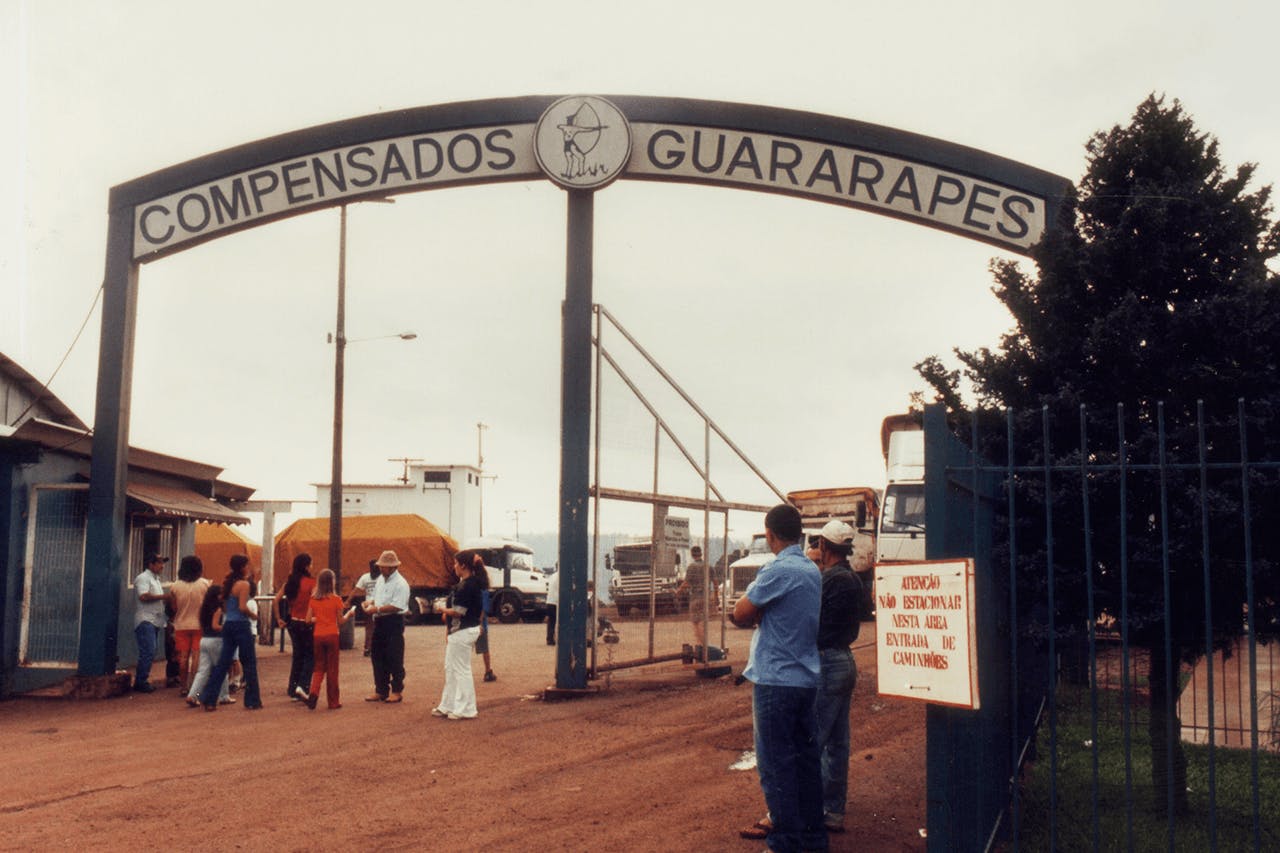 Entrada Guararapes Compensados - Palmas/PR, década de 90