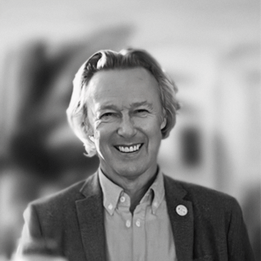 Chris White headshot