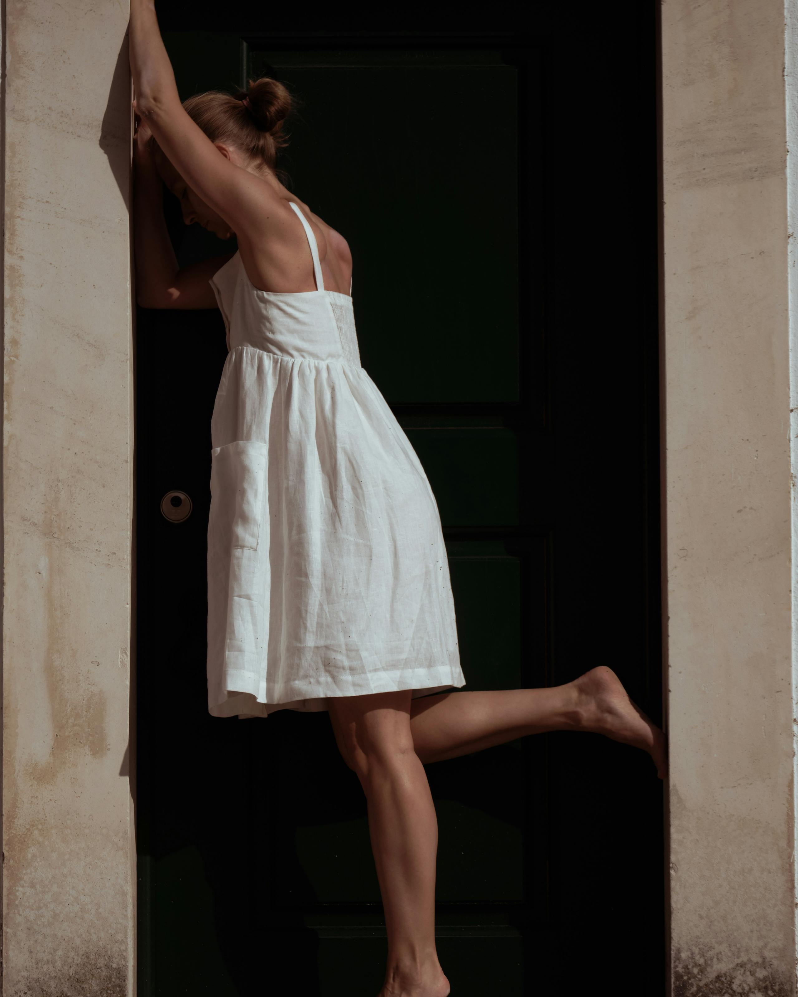 Details with Inesa Markava. Leiria, Portugal. September 2019 Photographs: Guido van Helten