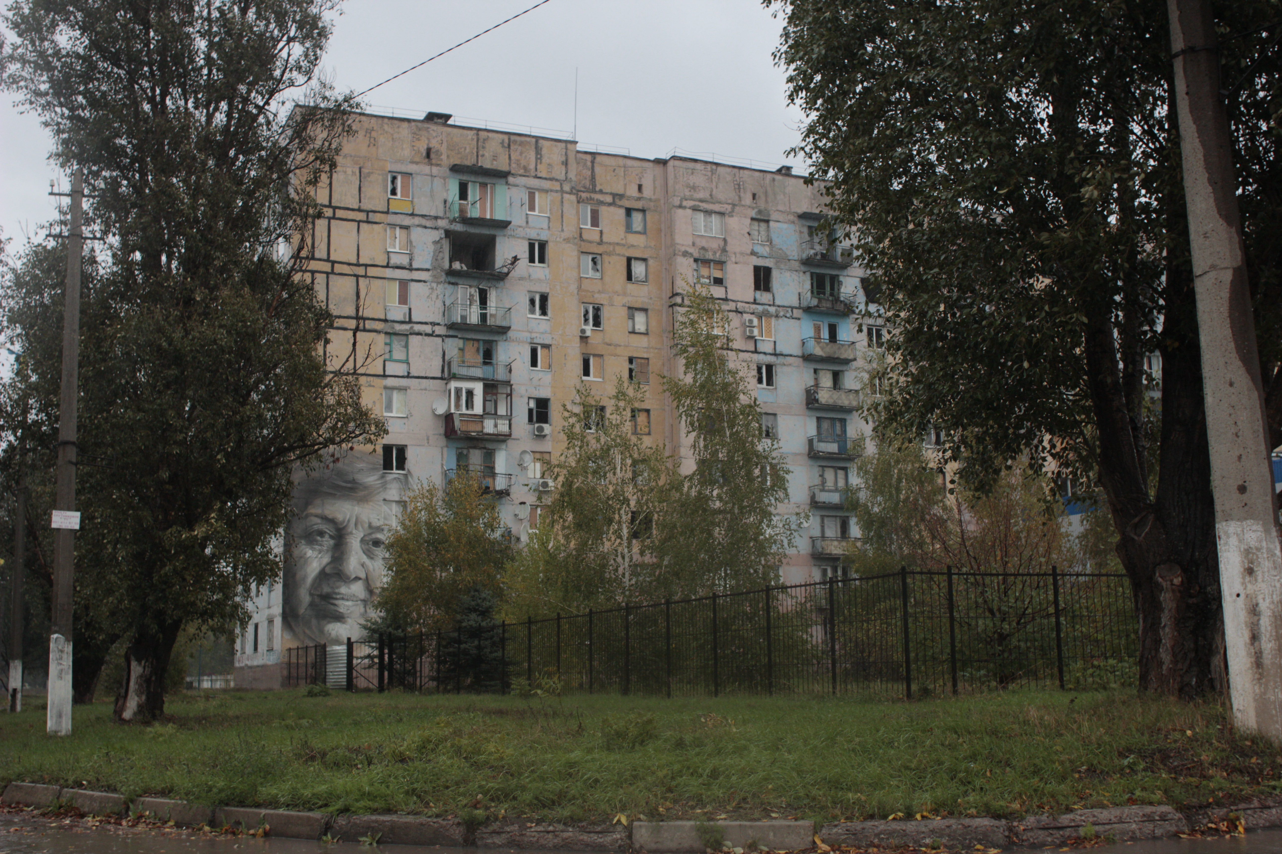 Finished piece on day two, Avdeevka, Ukraine. October 2016 Photograph: Anton Kuleba
