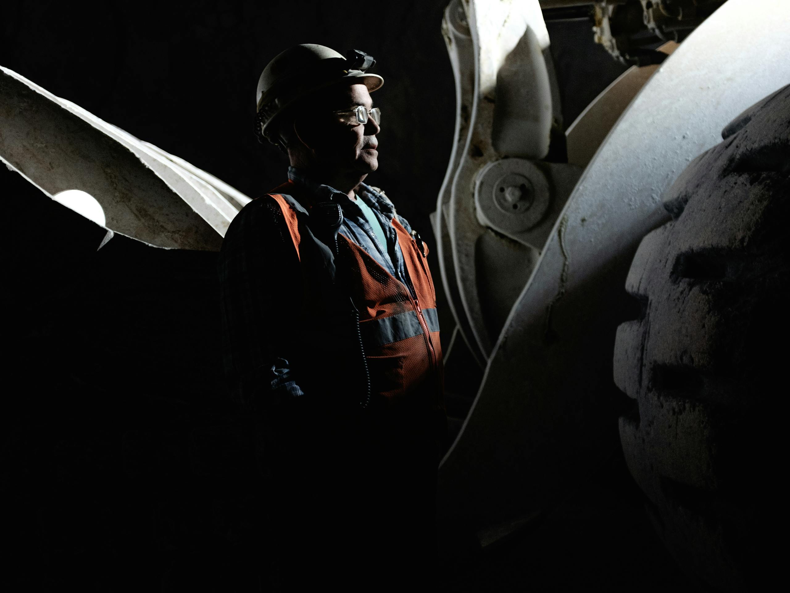 Limestone Miner. Fort Dodge, Iowa, USA. May 2018 Photograph: Guido van Helten