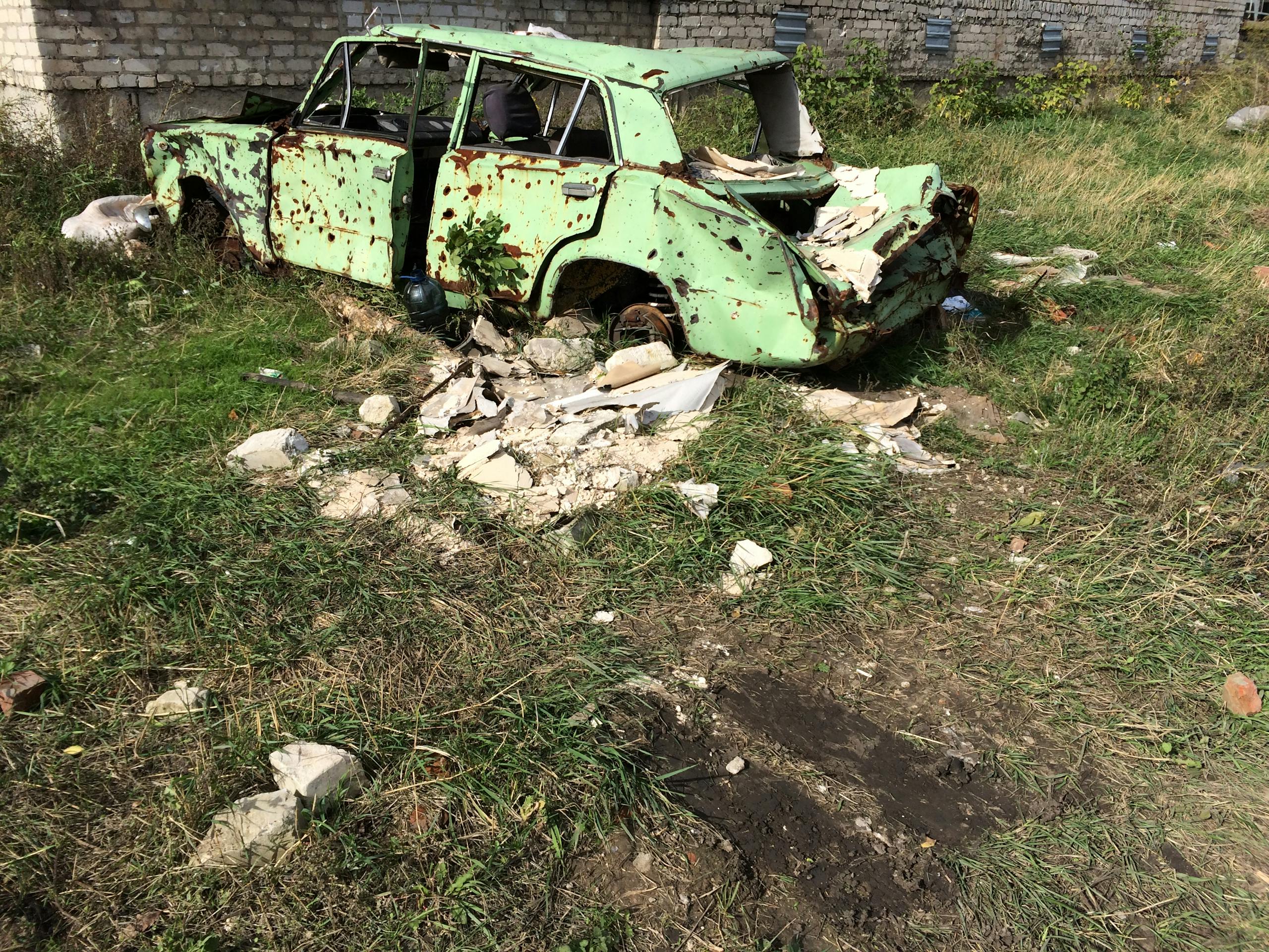 Damages, Avdeevka, Ukraine. October 2016 Photograph: Anton Kuleba