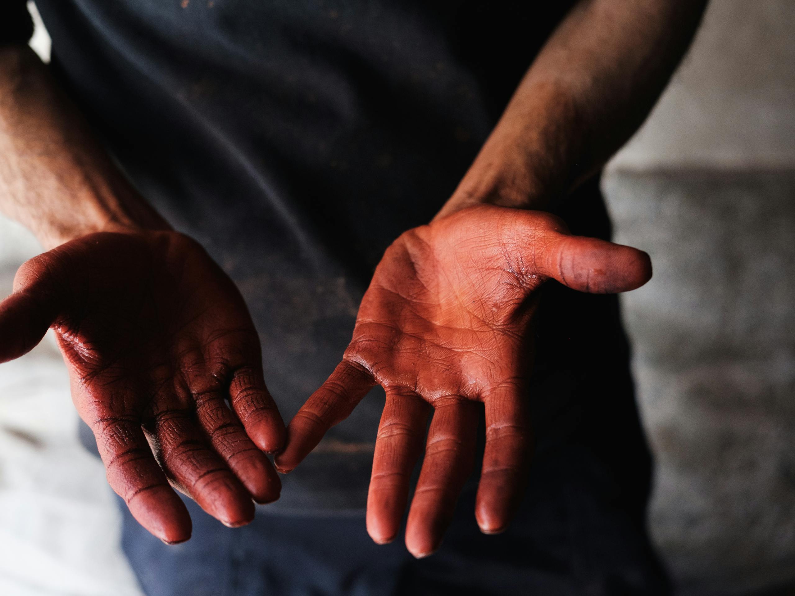 Wool dying process using natural earth pigments Kashan, Iran. November 2018 Photograph: Guido van Helten