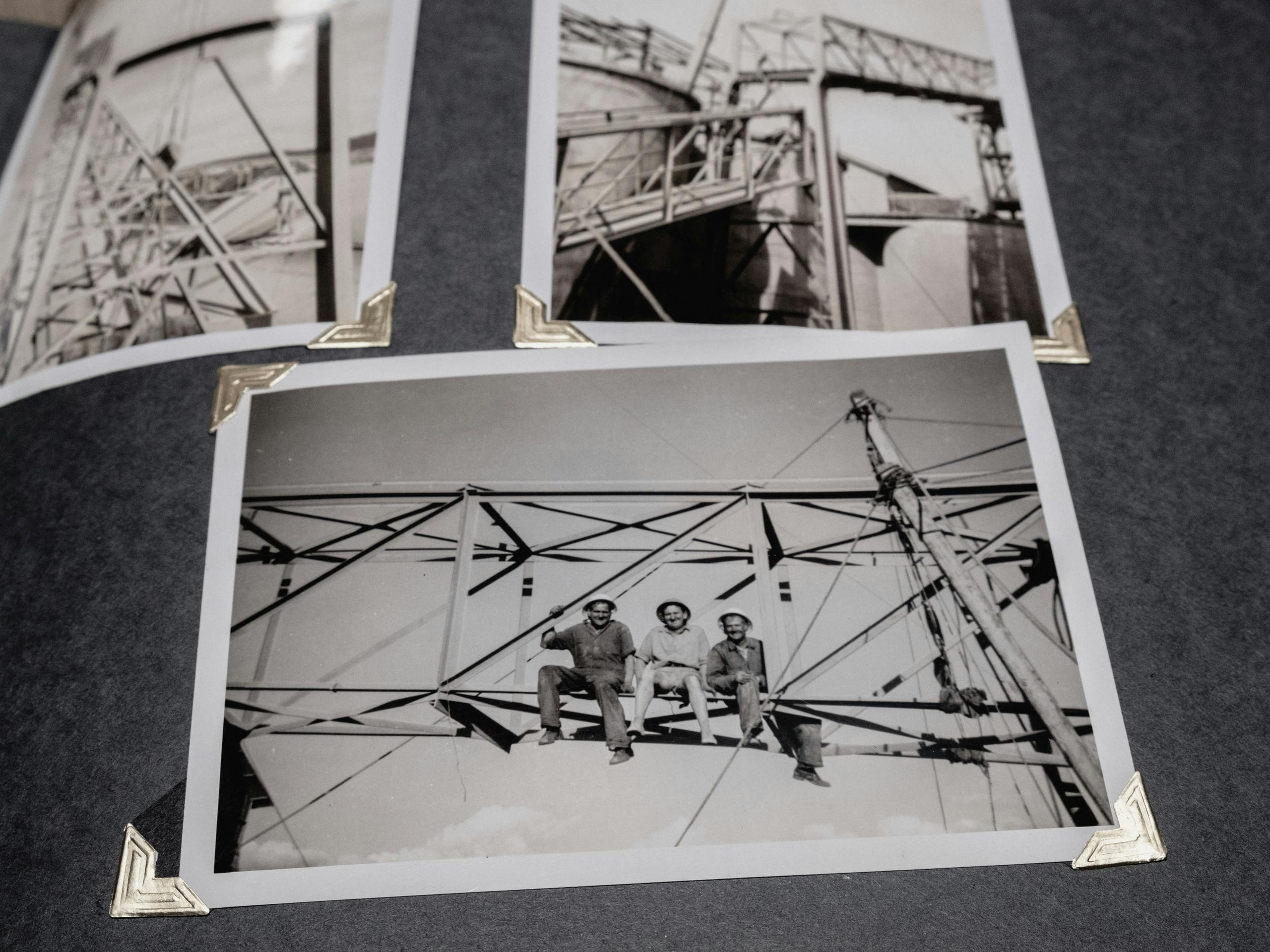 Jack Abbott pictured onsite in the 1950s Portland, NSW, Australia. May 2018 Photographs: Guido van Helten 