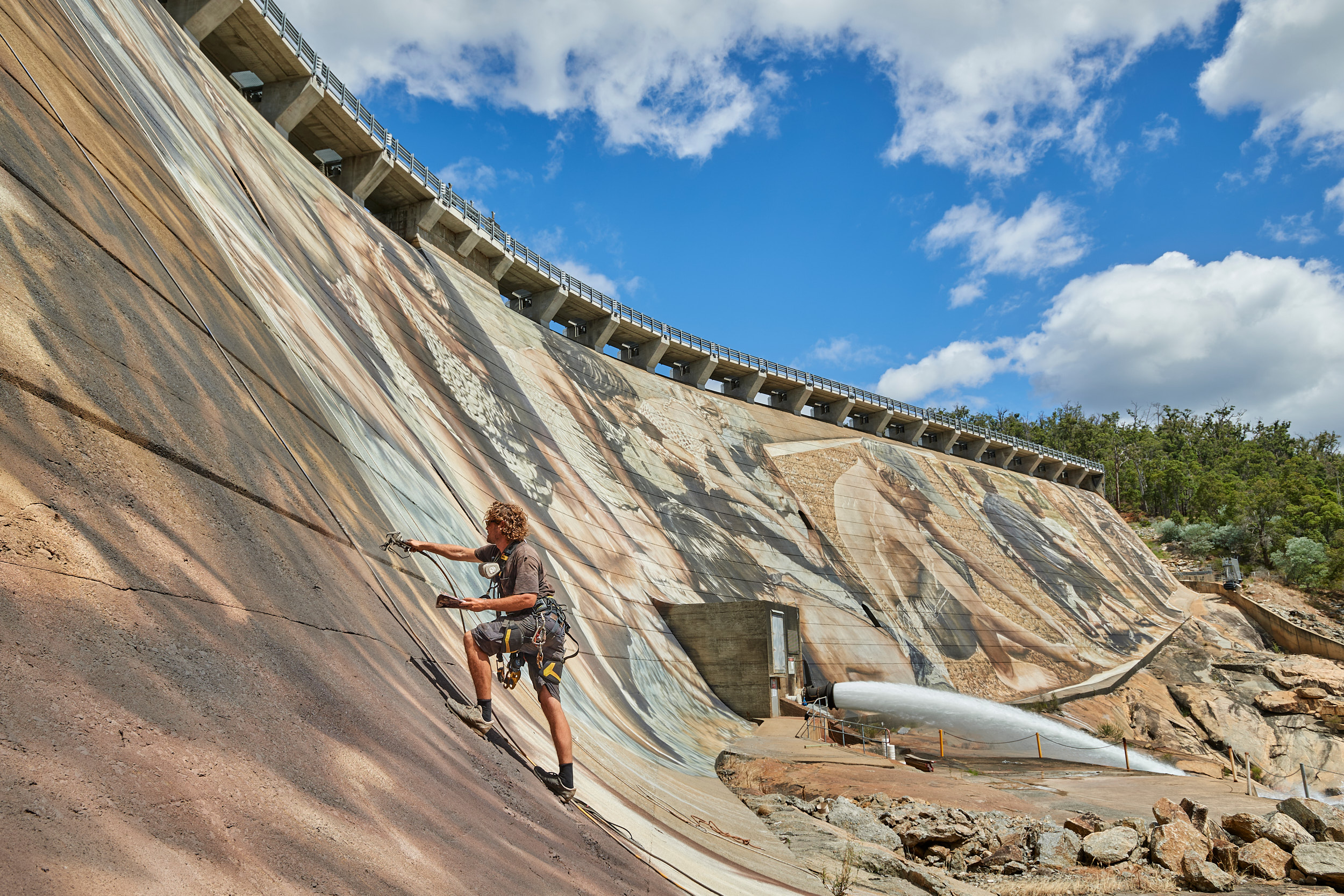 Final week working on the installation, Wellington Dam - Western Australia Frances Andrijich for Australian Geographic