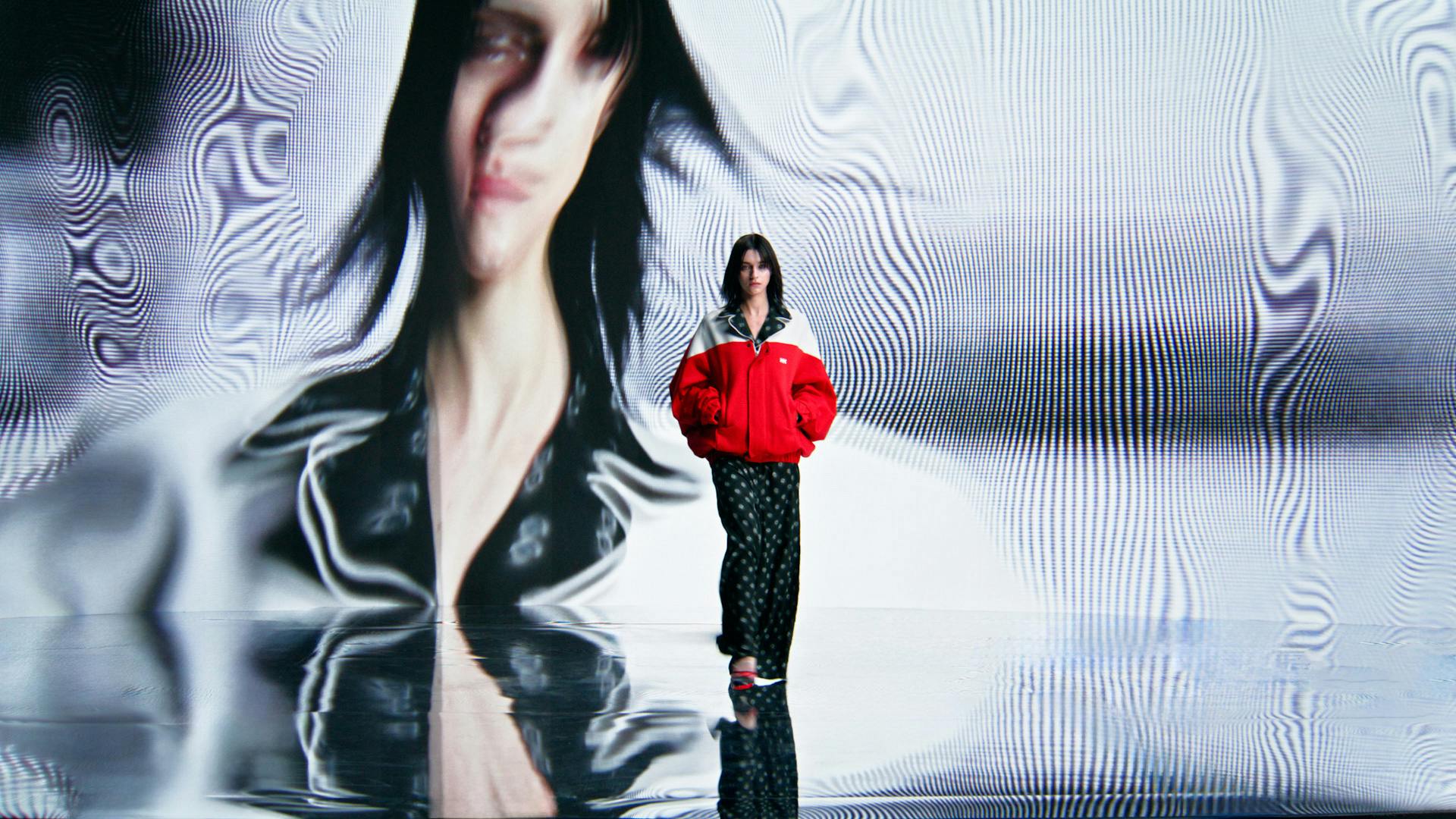 ALPHONSE-MAITRE-PIERRE-CREATIVE-DOING-DISTORTED