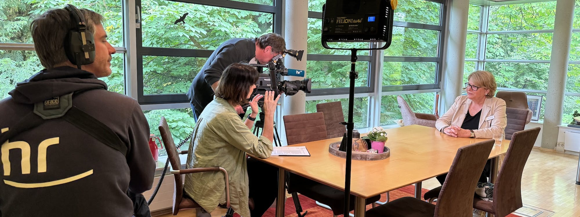 Carmen von Nasse im HR-Fernsehen