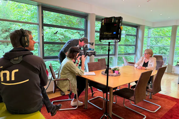 Carmen von Nasse im HR-Fernsehen