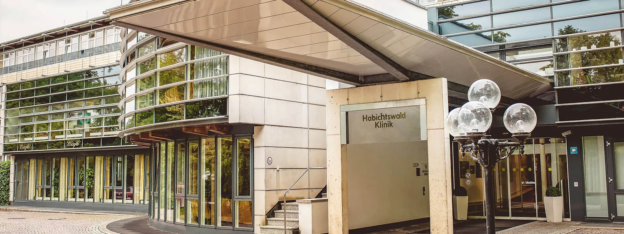 Eingangshalle Habichtswald-Klinik