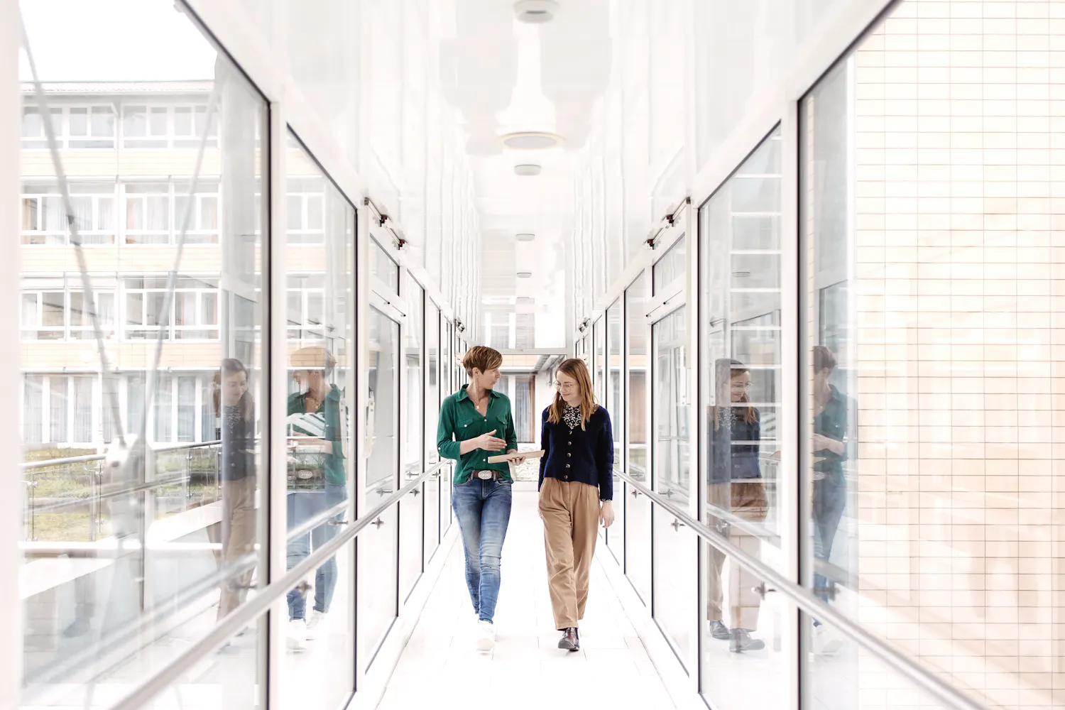 Patientin mit persönlicher Ansprechpartnerin Patientin mit persönlicher Ansprechpartnerin