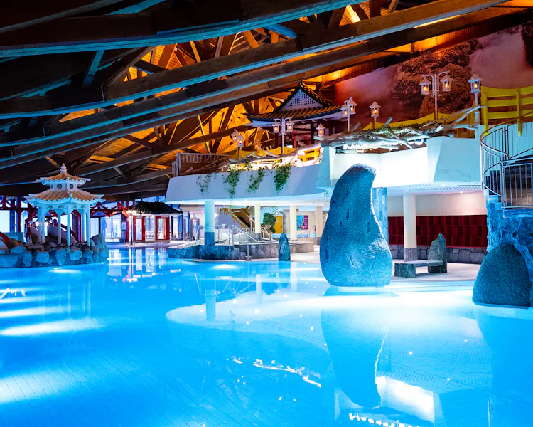 undefined Innenbecken Kurhessen Therme