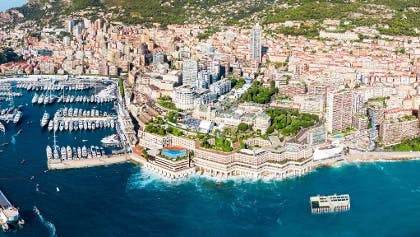Agence de staffing événementiel & hôtes d'accueil à Monaco | Halloween
