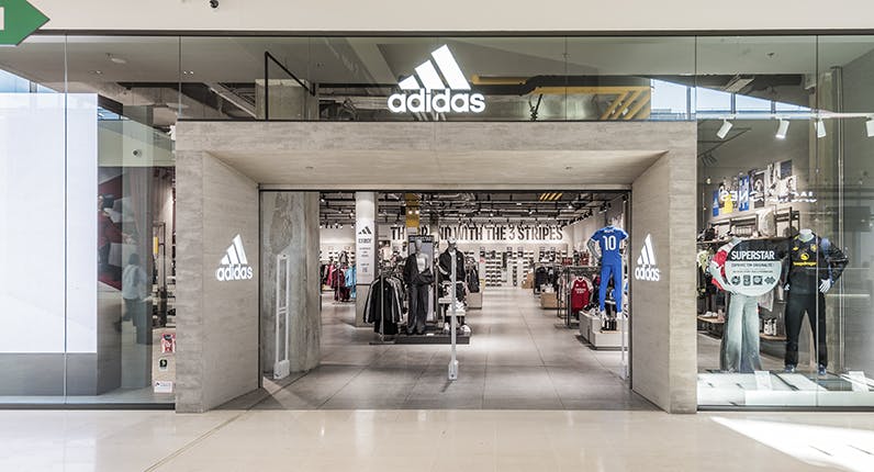 Adidas à Cergy
