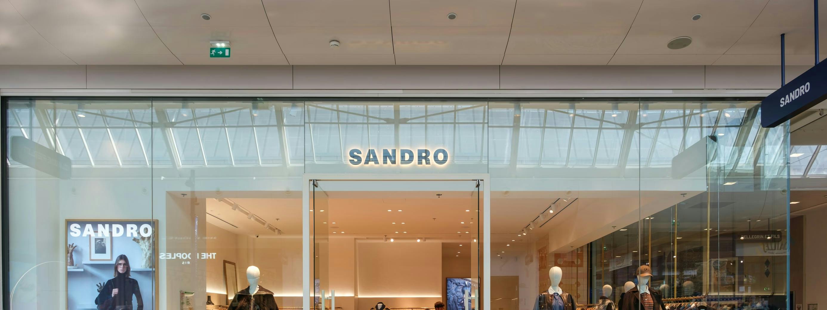 Sandro à Marseille | Les Terrasses du Port