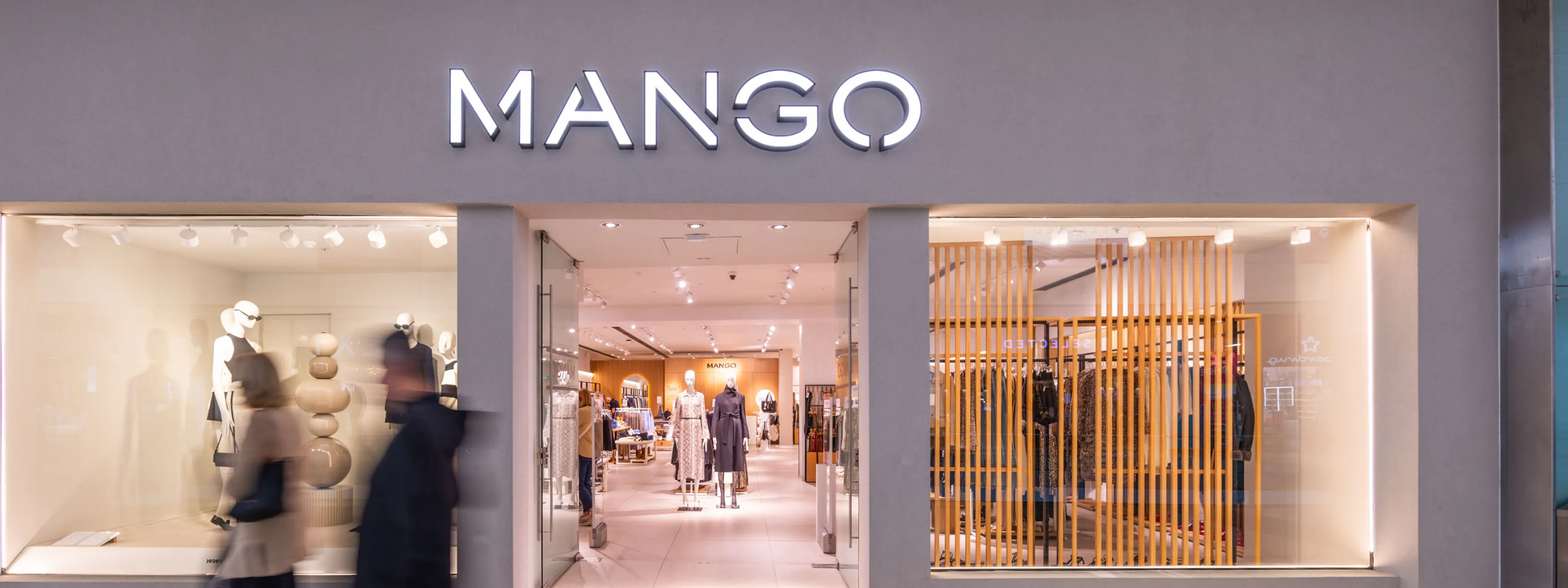 Mango in Pavilions Swords
